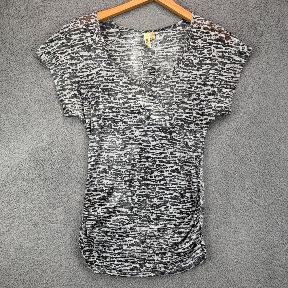 BKE Womens Gray Black Abstract Print Ruched Sheer Short Sleeve Top Size M